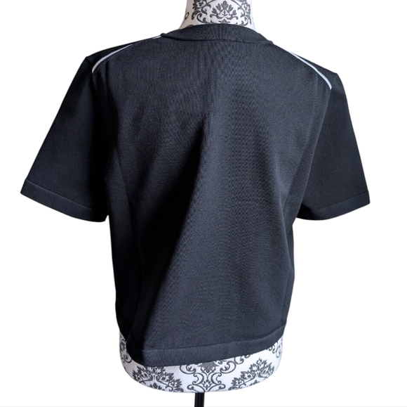 Lululemon Boxy Knit T-Shirt Black Cropped Rare Woven Solid Women's size Medium - Picture 4 of 13